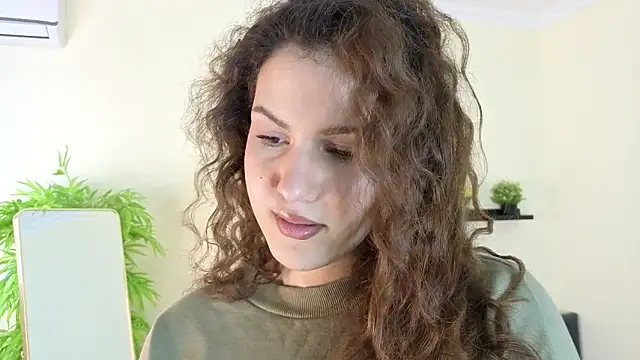 Snapshot of Lili_Torin chatting on February 13, 2026, 1:29 pm Lili Torin online show from February 13, 2026, 1:29 pm