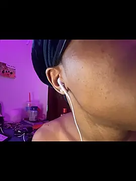 vexahleah online show from June 3, 2026, 2:33 pm