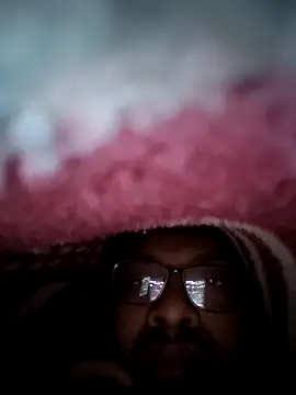 Snapshot of crazyxy12 chatting on February 1, 2026, 9:19 am crazyxy12 online show from February 1, 2026, 9:19 am