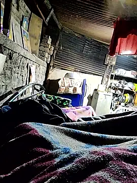 Snapshot of crazyxy12 chatting on February 3, 2026, 6:13 pm crazyxy12 online show from February 3, 2026, 6:13 pm