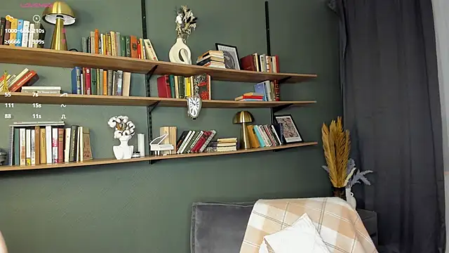 JuliannaLeiding online show from February 16, 2026, 7:10 pm