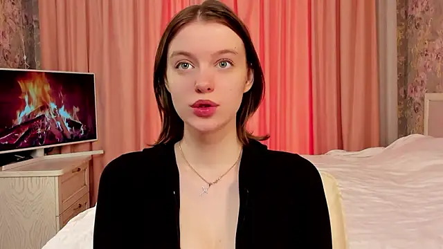 Snapshot of MissMilaX chatting on February 17, 2026, 8:22 am MissMilaX online show from February 17, 2026, 8:22 am