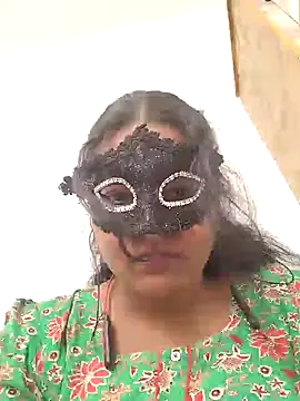 Tamil Shalini12 online show from July 30, 2026, 2:10 am
