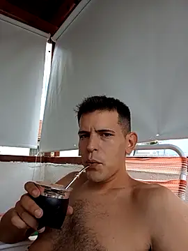 Snapshot of AmorSobra chatting on February 16, 2026, 9:22 pm AmorSobra online show from February 16, 2026, 9:22 pm