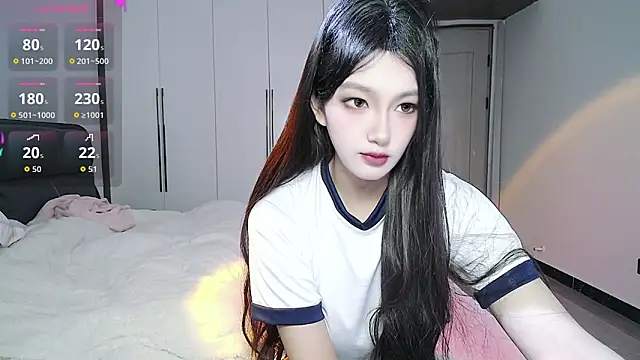 BeiBeiiiii online show from February 18, 2026, 7:04 am