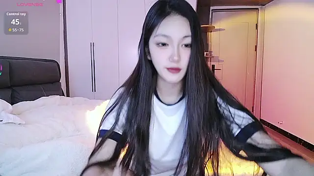 BeiBeiiiii online show from February 21, 2026, 9:54 am