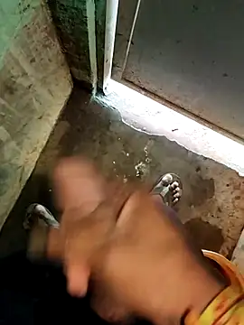 sudip999999 online show from February 4, 2026, 7:14 am