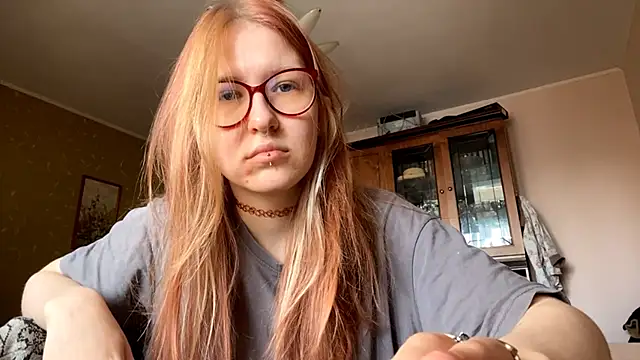 Snapshot of LaureenVielma chatting on February 23, 2026, 8:22 am LaureenVielma online show from February 23, 2026, 8:22 am