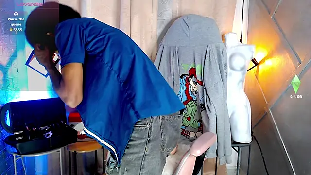 Walkers05 online show from March 31, 2026, 1:40 am