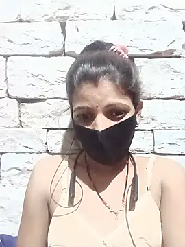 Snapshot of Divya-11431 chatting on June 26, 2026, 10:25 pm Divya-11431 online show from June 26, 2026, 10:25 pm