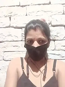 Snapshot of Divya-11431 chatting on July 13, 2026, 6:55 pm Divya-11431 online show from July 13, 2026, 6:55 pm