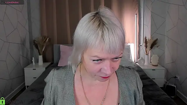 Ann Annise online show from February 7, 2026, 1:09 am