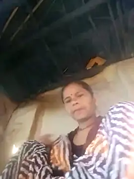 Snapshot of Pooja_sahu chatting on February 17, 2026, 3:25 am Pooja sahu online show from February 17, 2026, 3:25 am