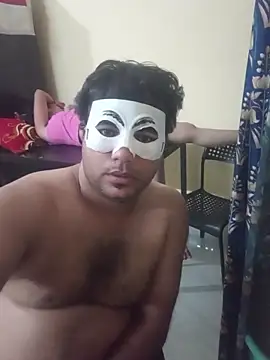 pinkbox online show from March 15, 2026, 7:09 pm