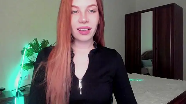 kelly love 222 online show from February 9, 2026, 4:49 am