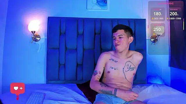 Snapshot of Bria_James chatting on February 15, 2026, 12:03 pm Bria James online show from February 15, 2026, 12:03 pm