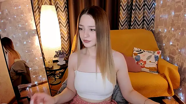 Snapshot of cherrykississ chatting on February 20, 2026, 8:38 am cherrykississ online show from February 20, 2026, 8:38 am