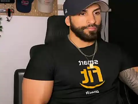 Snapshot of SamDornan51 chatting on February 4, 2026, 12:38 am SamDornan51 online show from February 4, 2026, 12:38 am