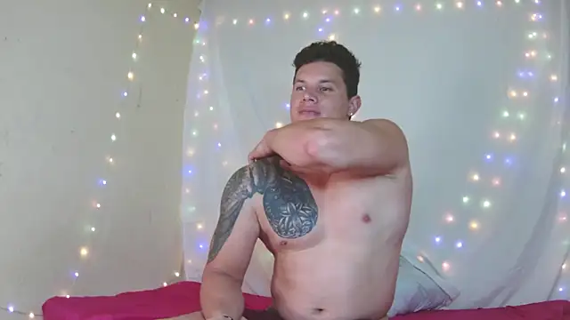 Snapshot of Eternalfuego chatting on February 9, 2026, 5:11 am Eternalfuego online show from February 9, 2026, 5:11 am