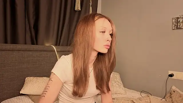 CarmenScott online show from February 8, 2026, 8:01 pm