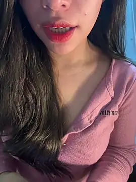 QuynhAnh 2k1 online show from February 26, 2026, 8:46 am