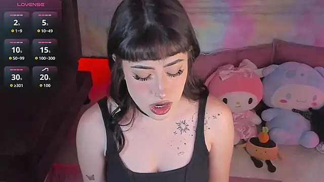 Tamara uwu online show from April 24, 2026, 11:29 pm