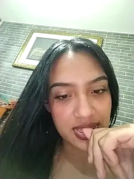 Snapshot of cynliu chatting on February 3, 2026, 6:40 am cynliu online show from February 3, 2026, 6:40 am