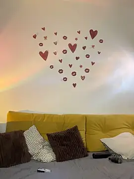 Snapshot of ireneraii chatting on February 13, 2026, 10:44 am ireneraii online show from February 13, 2026, 10:44 am