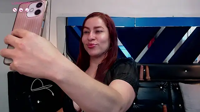 Snapshot of Alison-mar chatting on June 5, 2026, 7:19 pm Alison-mar online show from June 5, 2026, 7:19 pm
