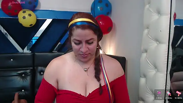 Snapshot of Alison-mar chatting on July 7, 2026, 7:29 pm Alison-mar online show from July 7, 2026, 7:29 pm
