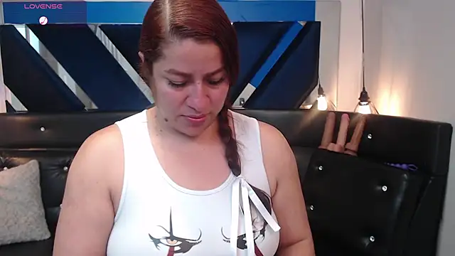 Snapshot of Alison-mar chatting on July 15, 2026, 7:30 pm Alison-mar online show from July 15, 2026, 7:30 pm