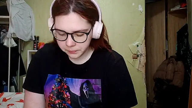 Snapshot of VannessaDillenbeck chatting on February 28, 2026, 6:14 am VannessaDillenbeck online show from February 28, 2026, 6:14 am