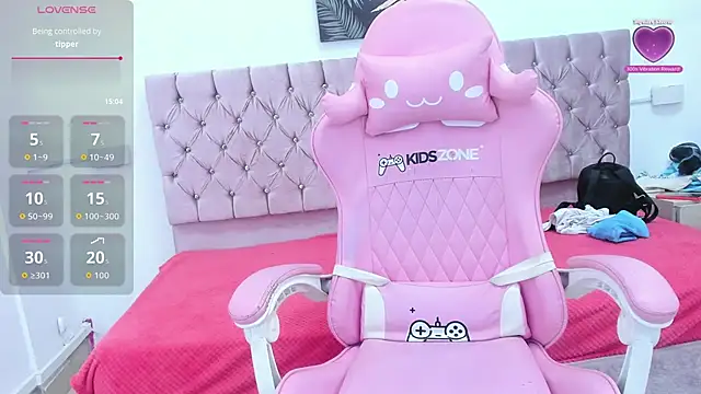 thaliaa smith1 online show from March 9, 2026, 6:56 pm