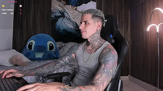 trisstann  online show from February 4, 2026, 11:09 pm