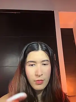 emicute  online show from February 3, 2026, 1:48 am