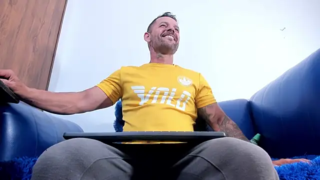 Snapshot of HardenedDad chatting on February 25, 2026, 7:23 pm HardenedDad online show from February 25, 2026, 7:23 pm