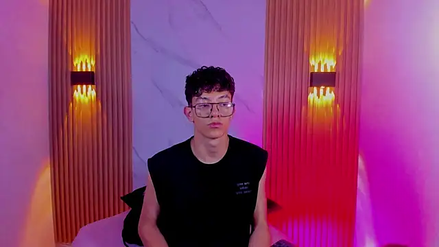 Snapshot of Christopher_Hunter chatting on February 25, 2026, 7:45 pm Christopher Hunter online show from February 25, 2026, 7:45 pm