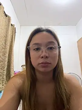 Snapshot of Wild_flower19 chatting on March 14, 2026, 11:15 am Wild flower19 online show from March 14, 2026, 11:15 am