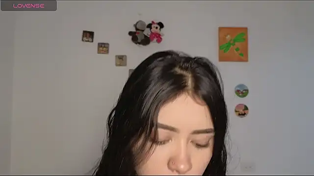 amynovaaa online show from February 13, 2026, 7:21 pm