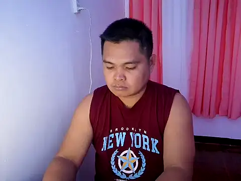 bigloadfox online show from March 26, 2026, 12:33 pm