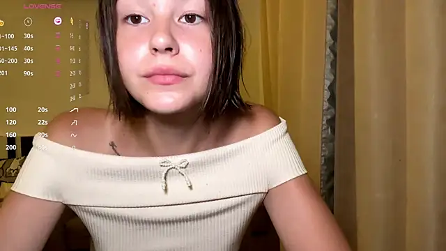 Snapshot of MauritaSpueler chatting on April 22, 2026, 9:38 pm MauritaSpueler online show from April 22, 2026, 9:38 pm