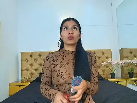 Melannyy   online show from March 15, 2026, 12:55 pm