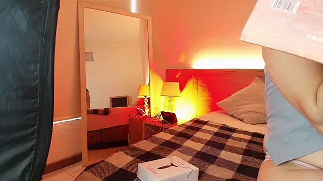 Lia Nova online show from March 17, 2026, 8:56 pm