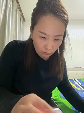 Youyou 12 online show from March 9, 2026, 12:42 pm