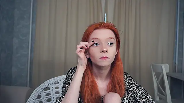 Snapshot of TarynPalek chatting on February 9, 2026, 6:28 am TarynPalek online show from February 9, 2026, 6:28 am