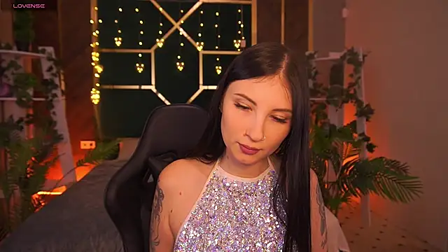 Snapshot of LunaaMay chatting on February 25, 2026, 3:32 pm LunaaMay online show from February 25, 2026, 3:32 pm