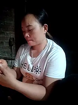 neyney110 online show from February 11, 2026, 9:14 am