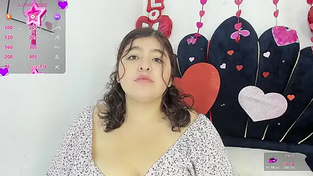 dahlialee online show from February 16, 2026, 12:12 pm