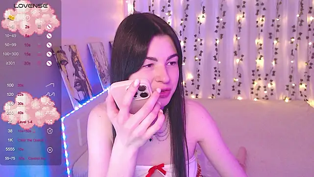 Stephanie Bloom online show from February 8, 2026, 8:45 pm