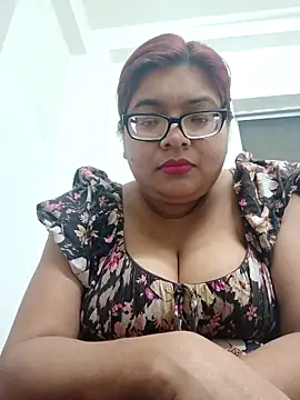 Snapshot of Elie_Hallway chatting on February 6, 2026, 7:06 pm Elie Hallway online show from February 6, 2026, 7:06 pm